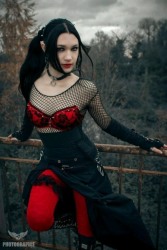 Gothic June Lady (16)
